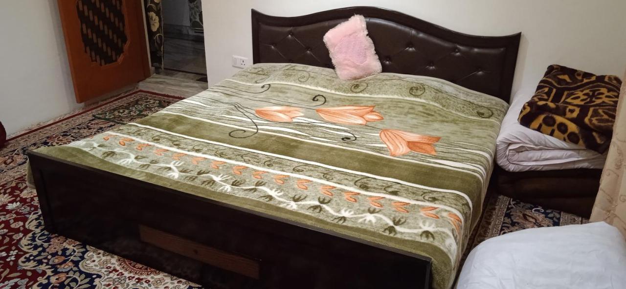 Srīnagar Mir Manzil B&B 외부 사진
