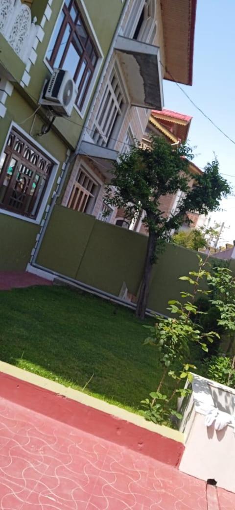 Srīnagar Mir Manzil B&B 외부 사진